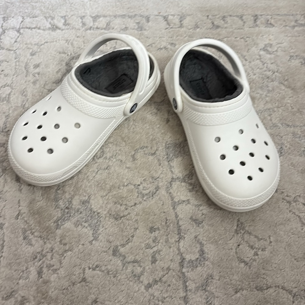 Croc classic clog gray lining unisex white slip on shoes sandal Size W6/ M 4